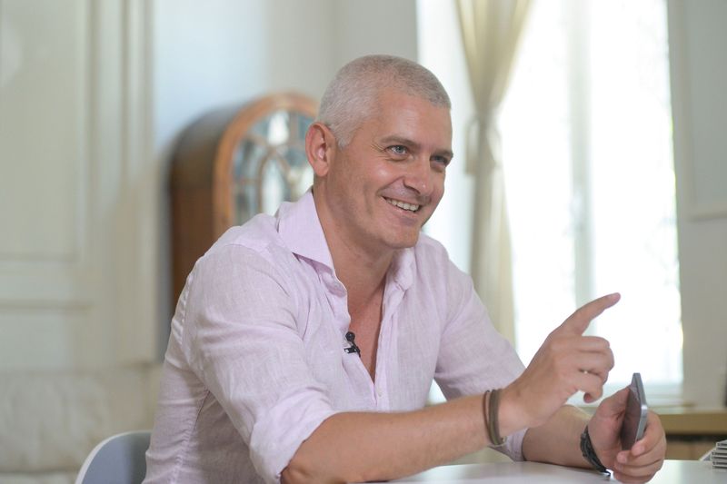 Biografie Virgil Ianțu. Vârstă, studii, carieră, familie. Vezi în ce oraș s-a născut prezentatorul.