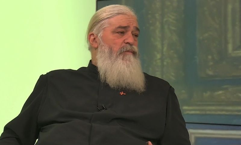 Părintele Calistrat, acuzat de agresiune fizică