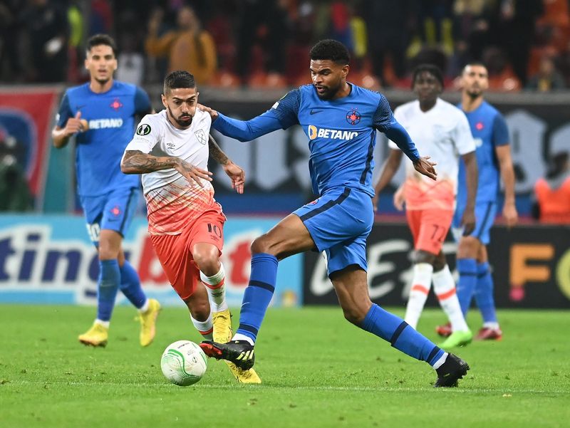 Gigi Becali s-a lămurit şi de el. Care este primul jucător care o părăseşte pe FCSB în iarnă