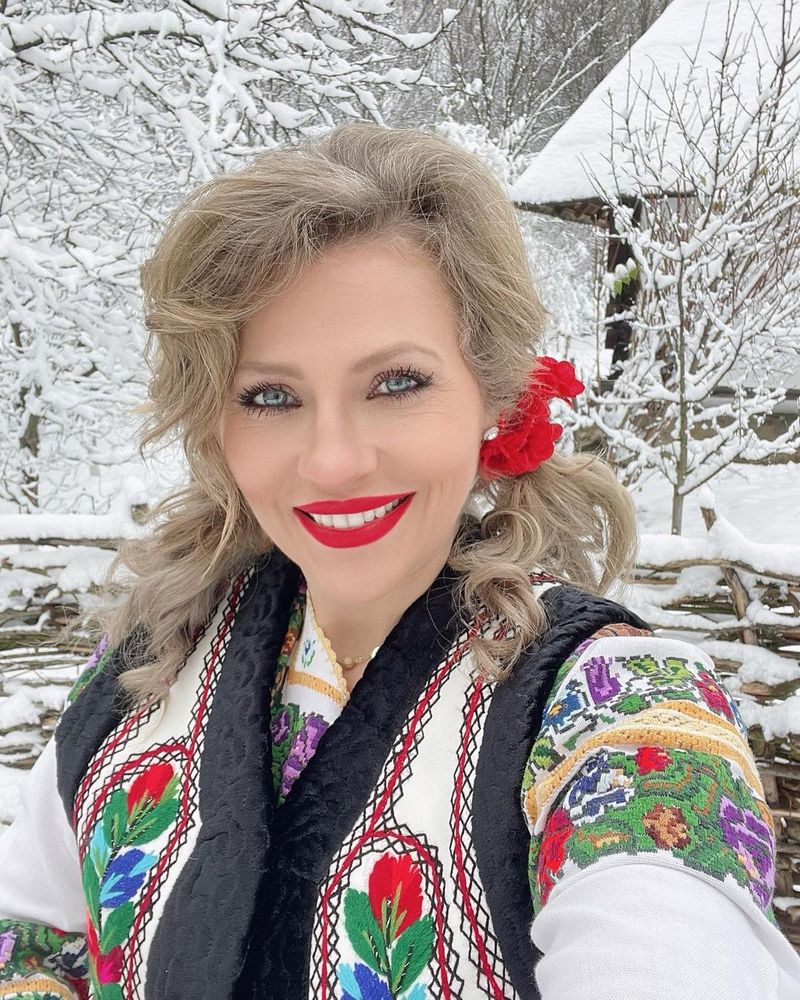 Mirela Vaida a pus capul liniștită pe pernă aseară, dar c&acirc;nd s-a trezit a avut parte de un șoc: &bdquo;Nici nu știți ce mi s-a &icirc;nt&acirc;mplat&rdquo;. Artista a povestit totul