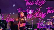 Theo Rose, la primul concert după ce a anunțat că este însărcinată