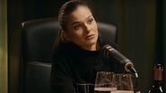 Theo Rose, în postura de iubită