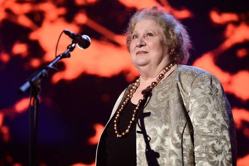 Cine este Dorina Lazăr