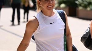 Alături de ce bărbat celebru a fost surprinsă Simona Halep, înainte de procesul de dopaj?! Cei doi s-au afișat cu un zâmbet larg pe față