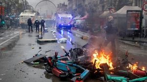 VIDEO Război după victorie! Marocanii au incendiat maşini şi s-au bătut cu forţele de ordine