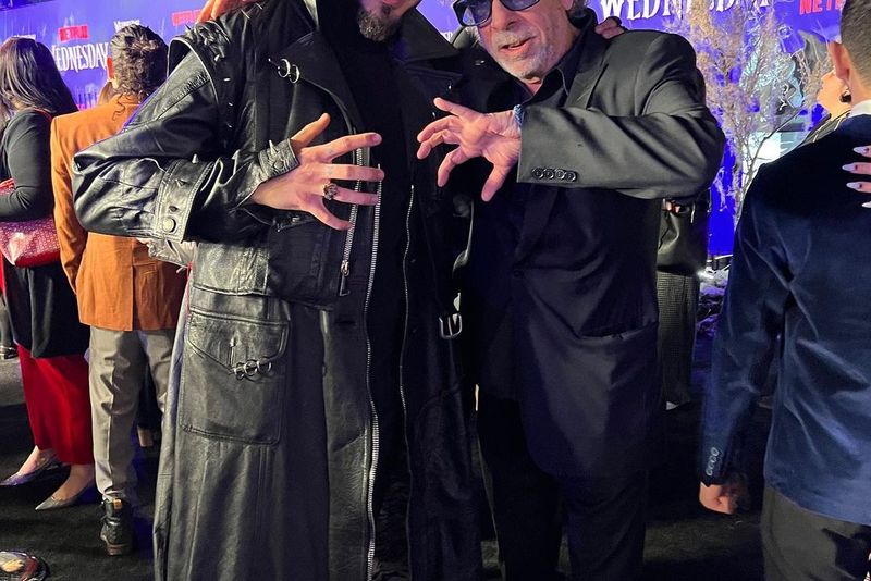 cine e victor dorobantu