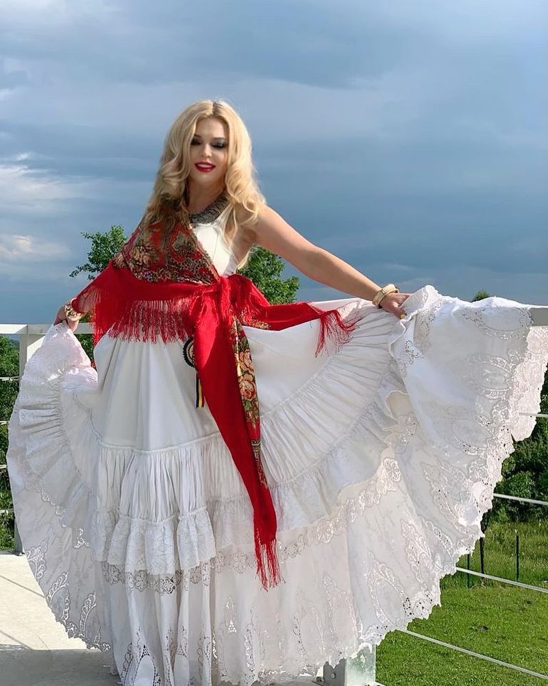 crina matei actrita, crina matei mama, crina matei fetita