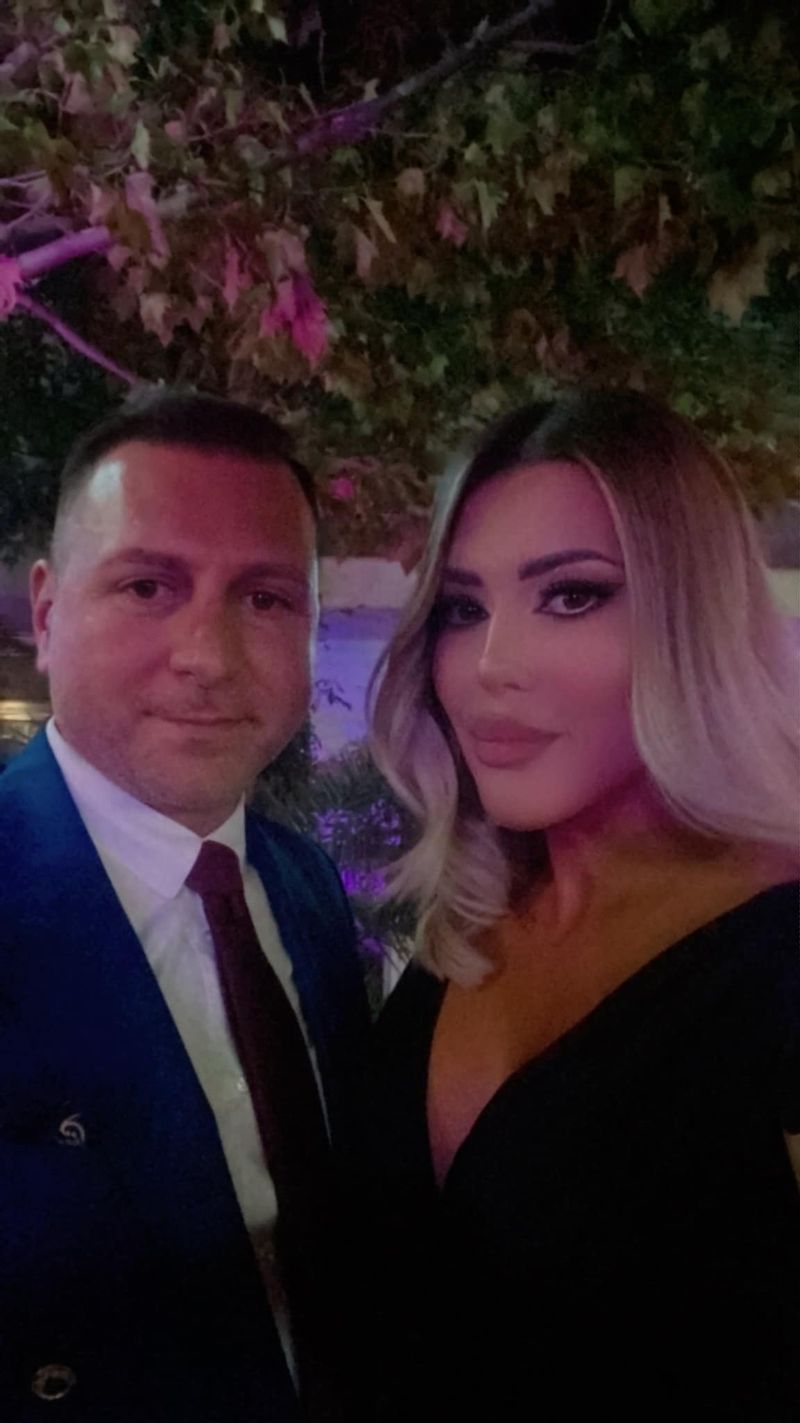 Cine este și cum arată soția lui Christian Sabbagh. Este mai t&acirc;nără cu 19 ani dec&acirc;t celebrul prezentator