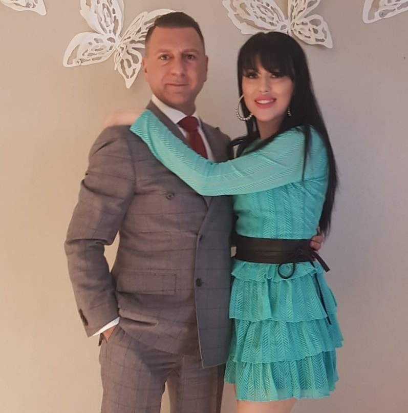 Cine este și cum arată soția lui Christian Sabbagh. Este mai t&acirc;nără cu 19 ani dec&acirc;t celebrul prezentator
