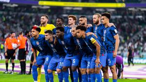 Un iranian a fost ucis după ce a sărbătorit eșecul propriei țări în fața SUA de la Cupa Mondială 2022  Un iranian a fost ucis după ce a sărbătorit eșecul propriei țări în fața SUA de la Cupa Mondială 2022