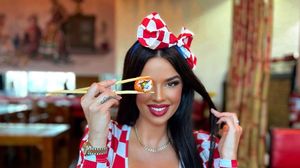 Ivana Knoll nu s-a putut abține, după înfrângerea Japoniei la Campionatul Mondial 2022: „Doar sushi avem în meniul de azi”  Ivana Knoll nu s-a putut abține, după înfrângerea Japoniei la Campionatul Mondial 2022: „Doar sushi avem în meniul de azi”