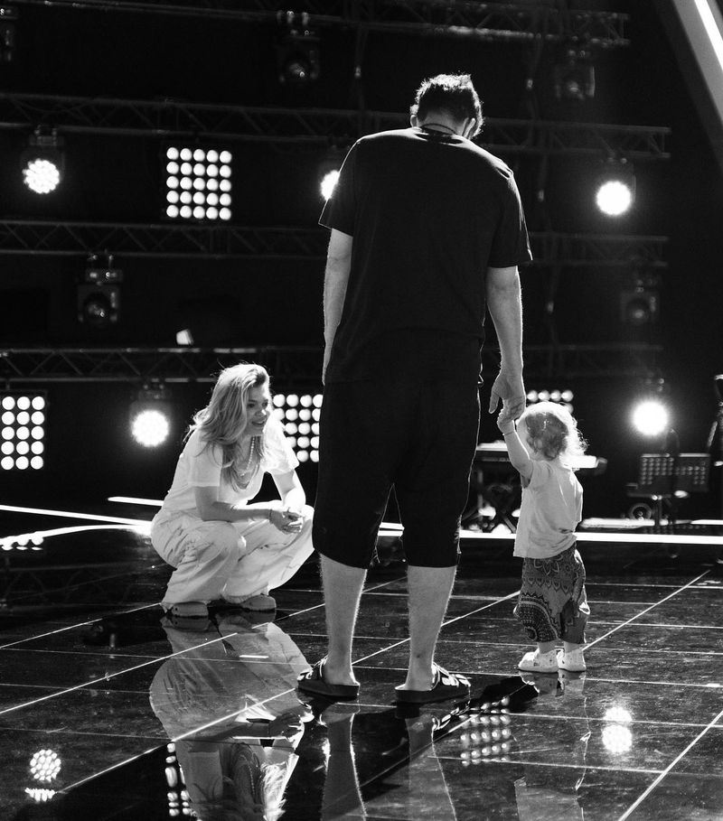 Gina Pistol și Smiley, alături de fiica lor Gina Pistol și Smiley copil