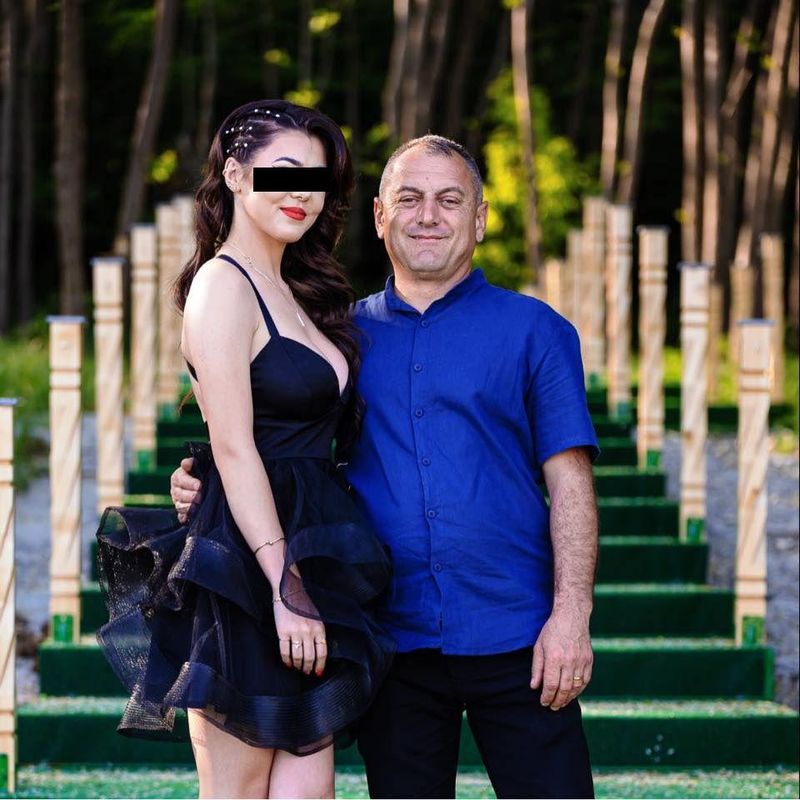 Marius a avut parte de un sf&acirc;rșit tragic! A fost lăsat să moară pe asfalt, chiar de șoferul care &icirc;l lovise. Familia bărbatului este &icirc;mgenucheată de durere: &bdquo;Mi-ai luat cu tine inima, lumina mea&rdquo;