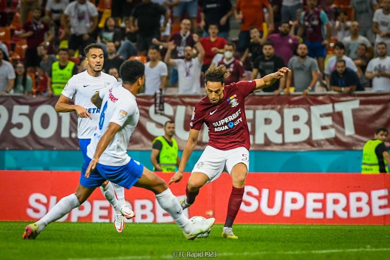 Mutu face curăţenie la Rapid! Trei jucători, daţi afară. &quot;I-am anunţat că nu fac parte din planurile mele&quot;