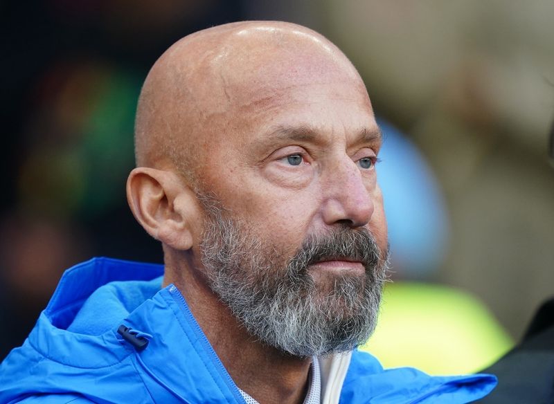 Gianluca Vialli se retrage din activitatea fotbalistică pentru a lupta contra cancerului