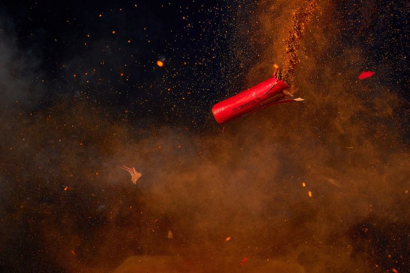 Unde este total interzisă folosirea artificiilor în 2022-2023. Ce pedepse riscă cei care nu respectă legislația privind articolele pirotehnice