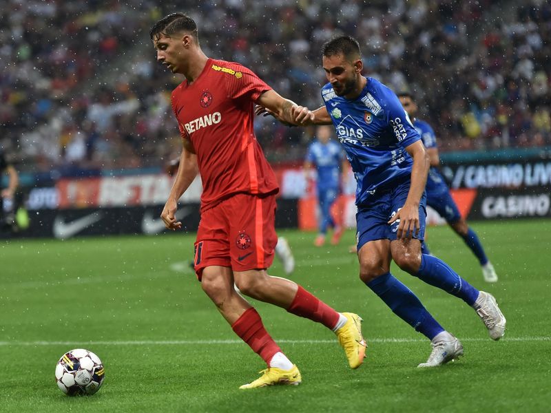 David Miculescu (stânga) Dică a prins curaj după despărţirea de FCSB: "Mie nu mi-a făcut niciodată Gigi Becali echipa!"