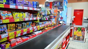Programul supermarketurilor de Revelion 2023