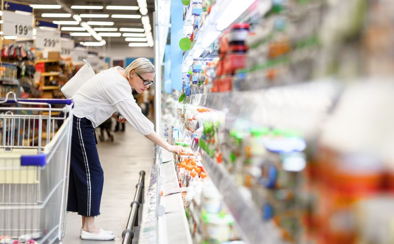 Programul supermarketurilor de Revelion 2023