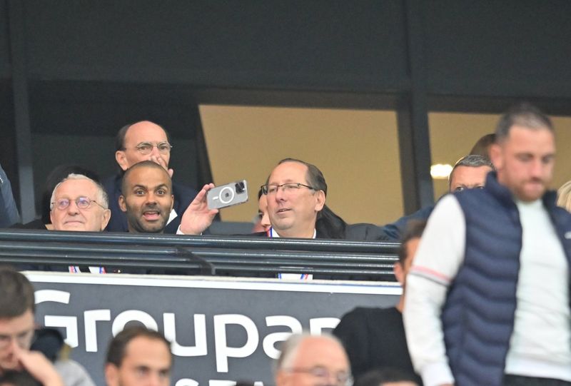 John Textor, noul proprietar al clubului francez de fotbal Olympique Lyon John Textor, noul proprietar al clubului francez de fotbal Olympique Lyon