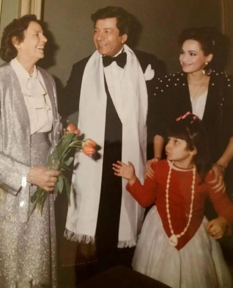 Ioana Dichiseanu, în copilărie, alături de tatăl său Ion Dichiseanu și mama Simona Florescu ioana dichiseanu