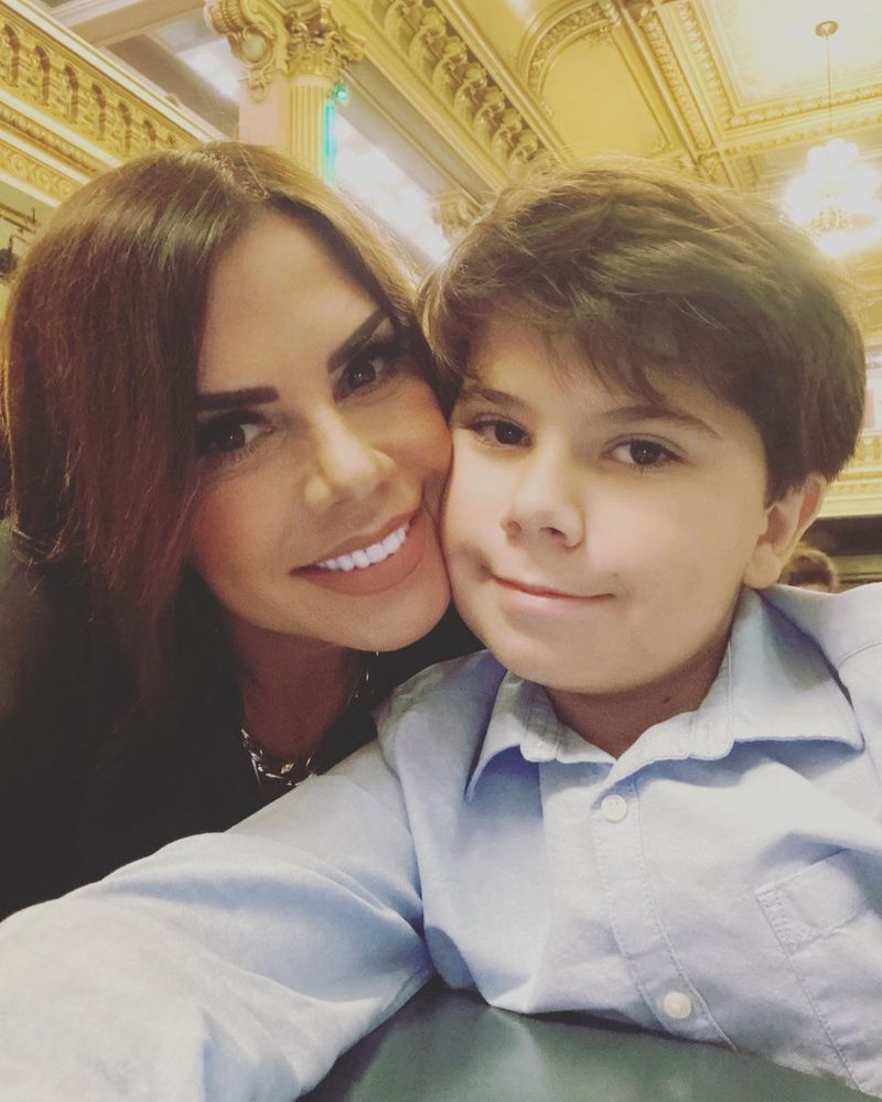 Fiul Luminiței Anghel a &icirc;mplinit 11 ani. Imagini rare cu micuțul, chiar de ziua lui de naștere