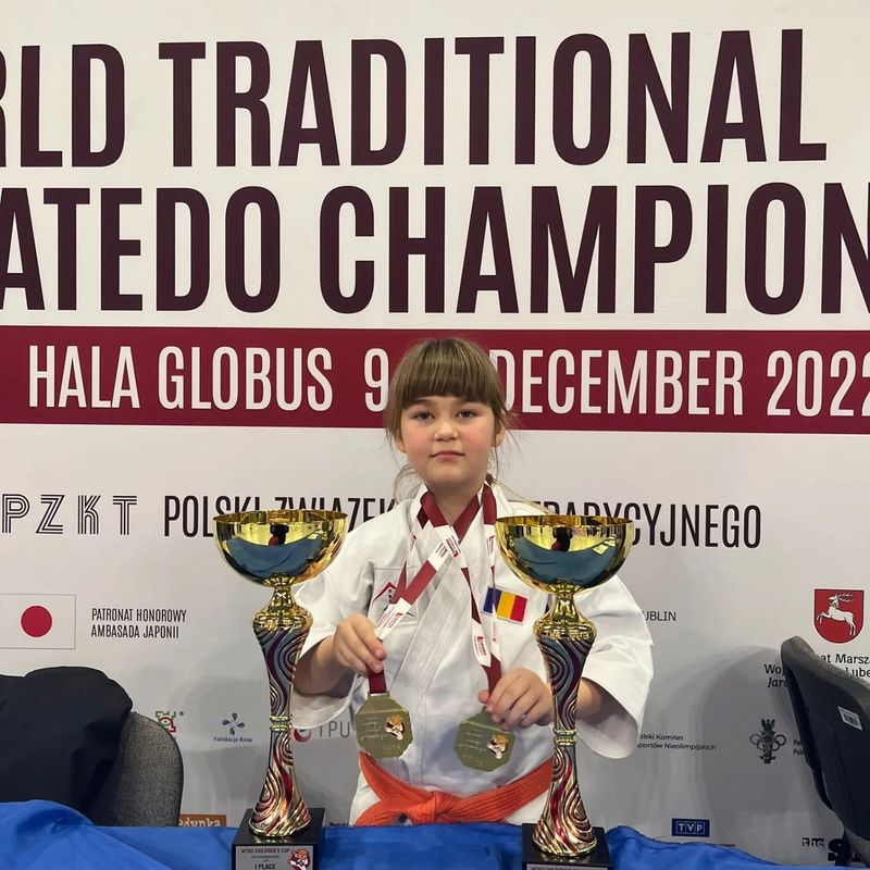 Alexandra Dincă, campioană mondială la karate la doar 7 ani