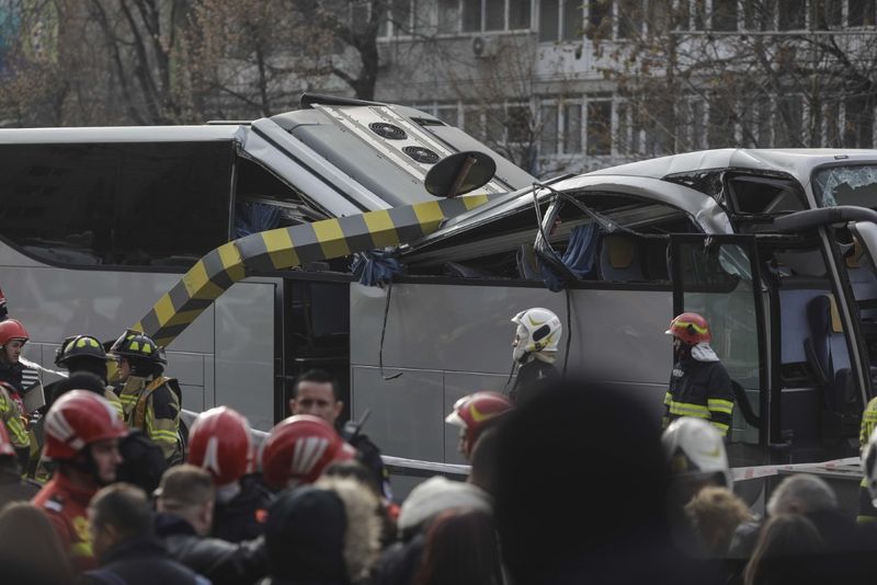 accident pasaj unirii, tragedie, barbat mort, turisti greci
