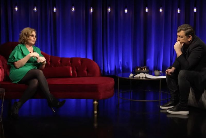 tania popa in oglinda