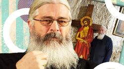 Părintele Calistrat, acuzat că a lovit o enoriașă, slujește din nou. A ținut prima predică chiar în ziua de Crăciun: „Și-a ispășit pedeapsa!”