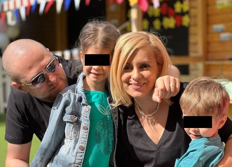 Simona Gherghe, alături de familia ei Simona Gherghe familie
