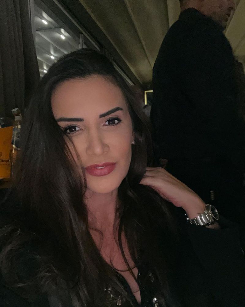 mara bănică, jurnalistă, vedetă, copil, imagini, rețele de socializare