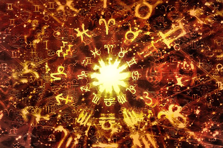 Horoscop de WEEKEND, 7-8 ianuarie 2023. Fecioarele elimină influențele negative din jurul lor. Săgetătorii au parte de un weekend aglomerat