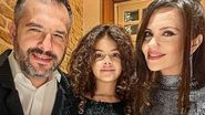 Mădălin Ionescu, un tătic model, s-a lăsat machiat și coafat de Petra! Ipostaza adorabilă în care Cristina Șișcanu și-a surprins soțul și fiica: „Primul client al Petrei este tata”