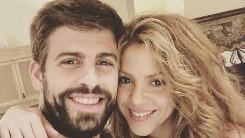 Shakira nu ştie ce să mai facă! A dat mită un milion de euro, pentru ca detaliile din relaţia sa cu Pique să nu ajungă &icirc;n presă