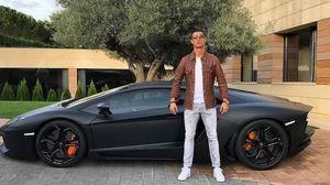 FOTO Colecţia fabuloasă de maşini a lui Cristiano Ronaldo. Piesa de rezistenţă costă aproape 10 milioane de euro