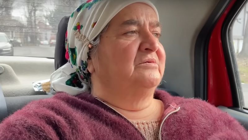 Leo de la Strehaia mamă