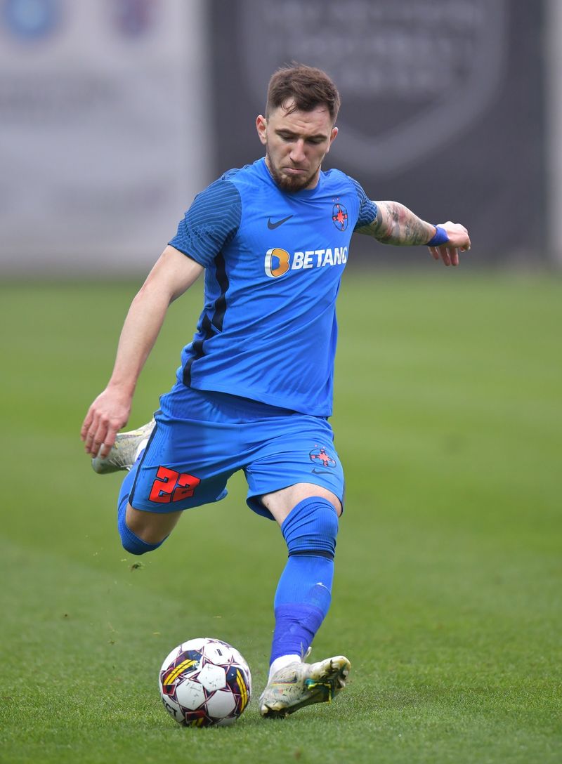 Gigi Becali nu se uită la bani! C&acirc;t c&acirc;ştigă Sorescu la FCSB. Are un salariu uriaş pentru campionatul din Rom&acirc;nia