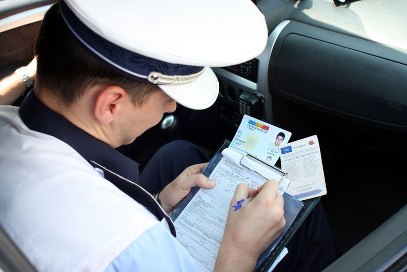 Schimbări Codul rutier 2023. Vezi c&acirc;t este punctul de amendă anul acesta