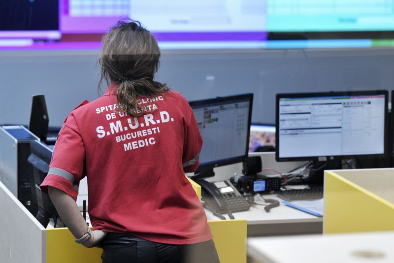 STS face angajări! Ce condiții trebuie să îndeplinești ca să devii operator 112