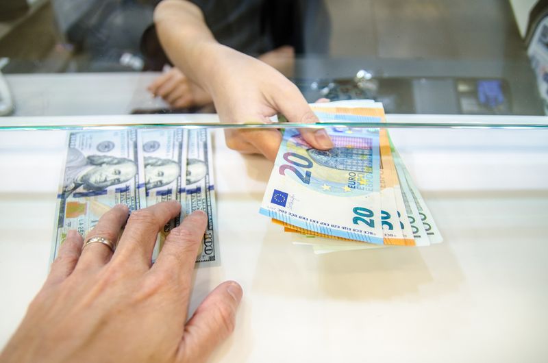 Curs valutar BNR, marți, 24 ianuarie 2023