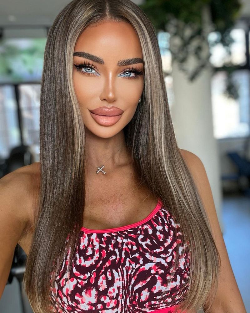 bianca drăgușanu, fostă asistentă tv, diva, dubai, imagini, costum de baie