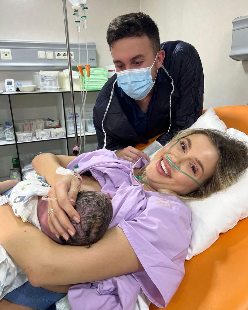 Emily Burghelea, soțul și fiul lor