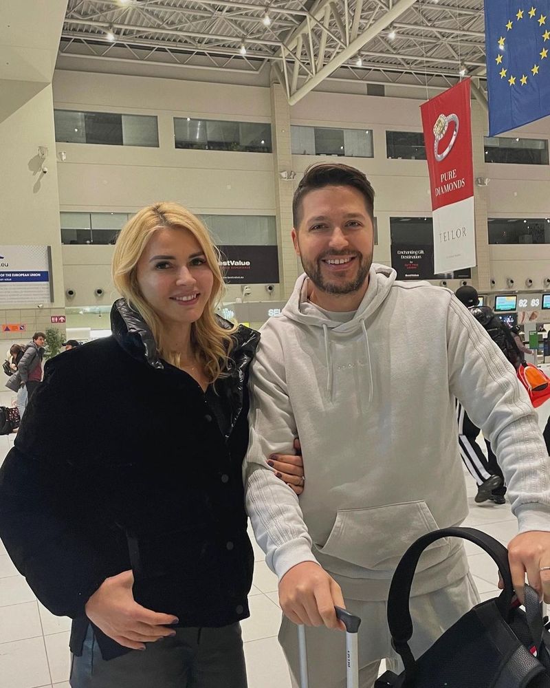 Jorge și Ramona, soția sa