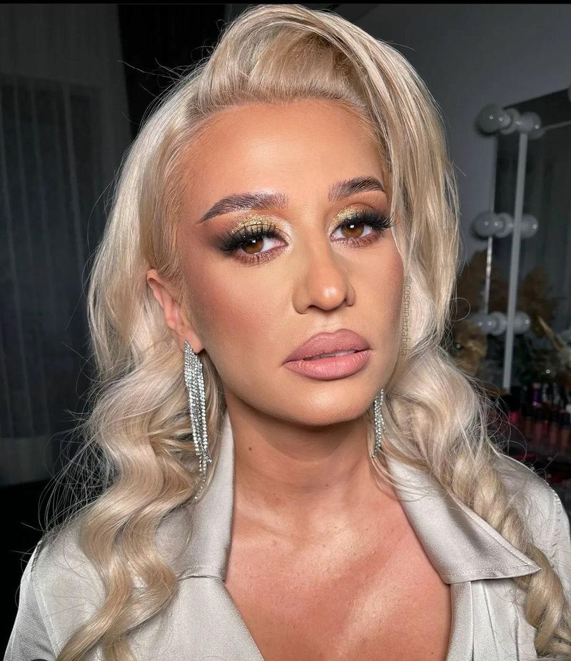 anisia gafton, artistă, stand-up, spectacol, părinți