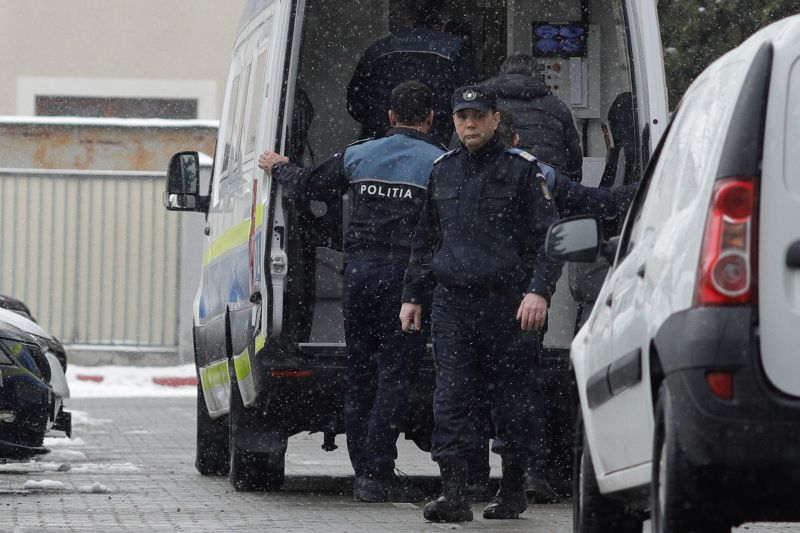 DNA i-a stricat planurile lui Piţurcă. Cum a pierdut fostul selecţioner 2 milioane de dolari