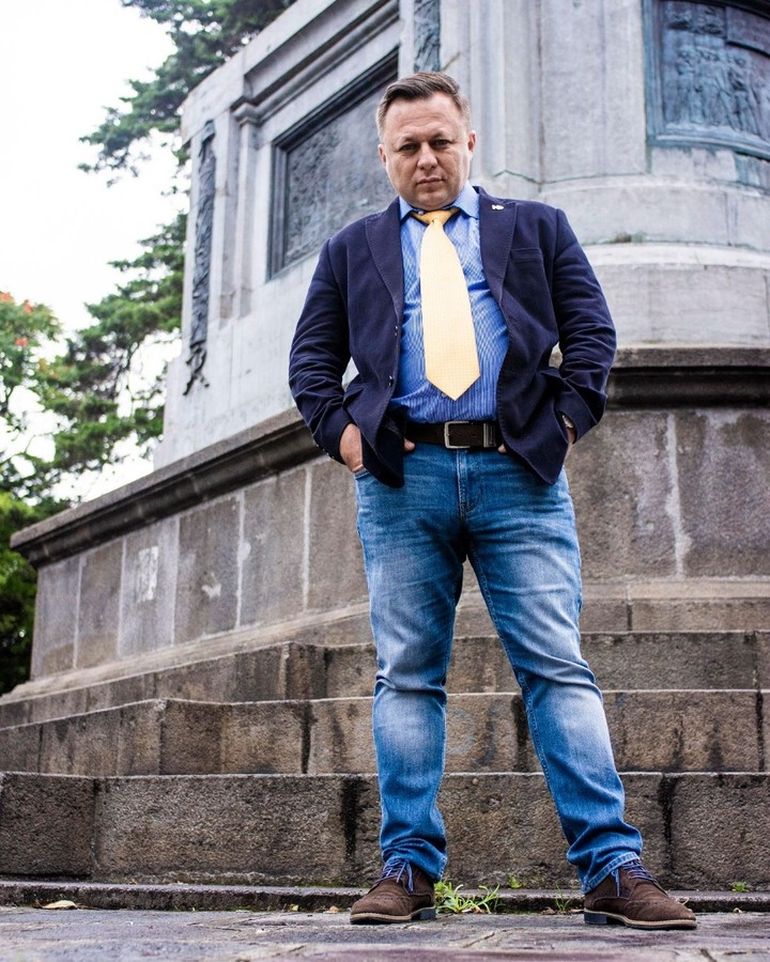 Dragoș Dolănescu student, Dragoș Dolănescu politician, Dragoș Dolănescu dezvaluiri