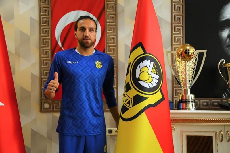 VIDEO Un fotbalist care a fost antrenat de Şumudică, captiv sub tonele de beton. Apelul disperat al soţiei: &quot;Vă rog, ajutaţi-l!&quot;