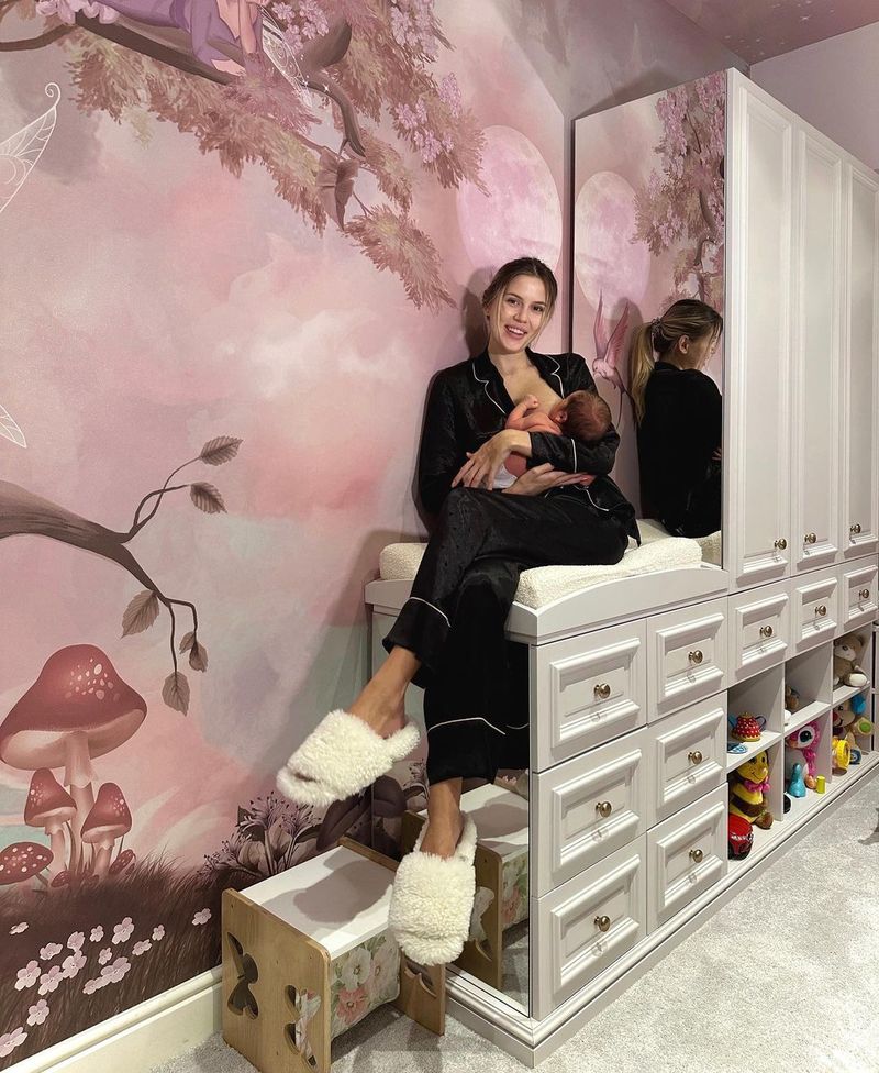 Emily Burghelea și băiețelul ei