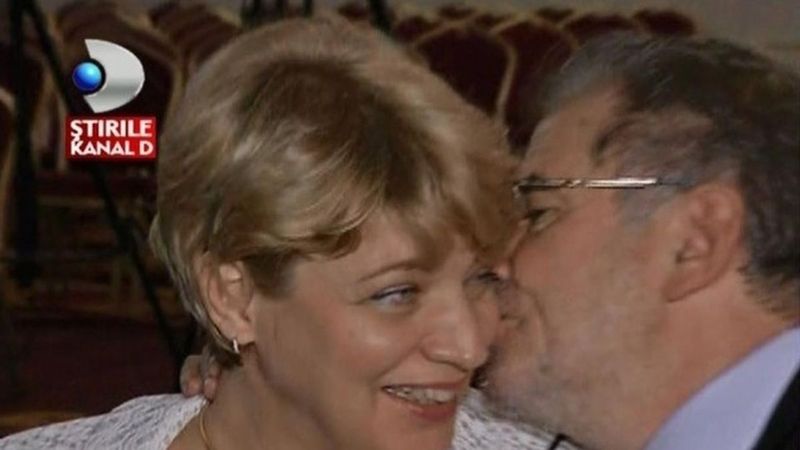 Cine este și cu ce se ocupă soția lui Florin Zamfirescu. Este cu 20 de ani mai t&acirc;nără dec&acirc;t celebrul actor